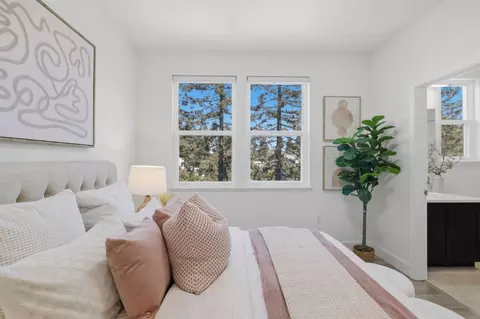 Bedroom - 102 Lemmon Ter, Sunnyvale, CA 94086 photo 6 of 14