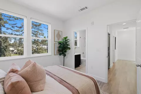 Bedroom - 102 Lemmon Ter, Sunnyvale, CA 94086 photo 11 of 14