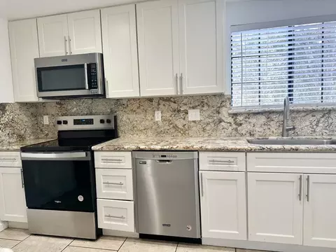 Kitchen - 1108 Devonwood, Hercules, CA 94547 photo 2 of 3