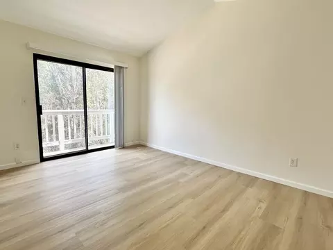 Living - 1108 Devonwood, Hercules, CA 94547 photo 4 of 5