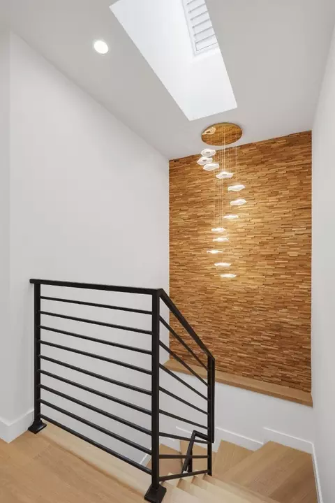 Entry Way - 563 23rd Ave, San Francisco, CA 94121 photo 2 of 4