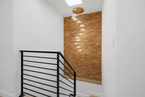 Entry Way - 563 23rd Ave, San Francisco, CA 94121 photo 1 of 4