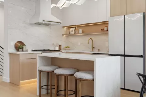 Kitchen - 563 23rd Ave, San Francisco, CA 94121 photo 3 of 7