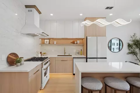 Kitchen - 563 23rd Ave, San Francisco, CA 94121 photo 4 of 7