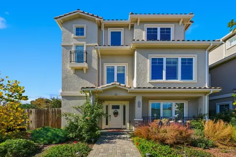 1325 Araujo St, San Jose, CA 95131
