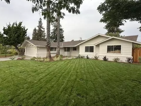 1369 Chelsea Dr, Los Altos, CA 94024