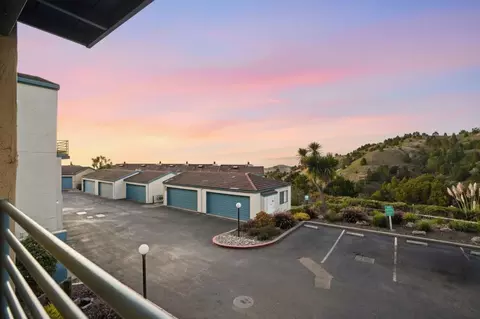 Exterior - 931 Fassler Ave, Pacifica, CA 94044 photo 7 of 14