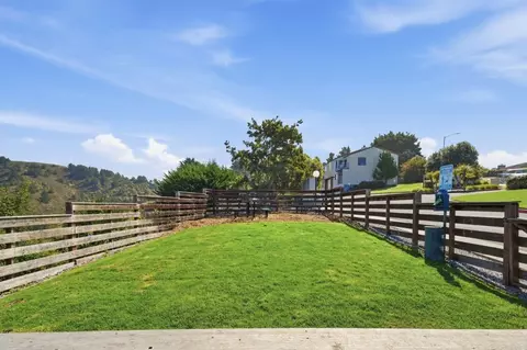 Exterior - 931 Fassler Ave, Pacifica, CA 94044 photo 13 of 14
