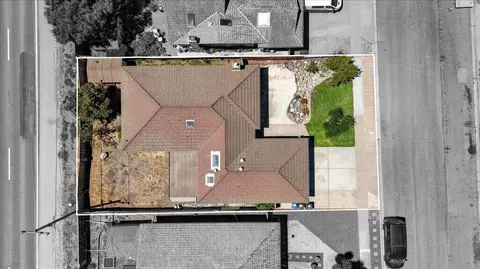 View/Area - 654 La Mesa Dr, Salinas, CA 93901 photo 2 of 3