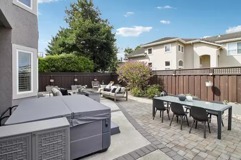 Exterior - 316 Eagle Trace Dr, Half Moon Bay, CA 94019 photo 7 of 10