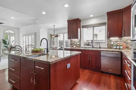 Kitchen - 316 Eagle Trace Dr, Half Moon Bay, CA 94019 photo 2 of 3