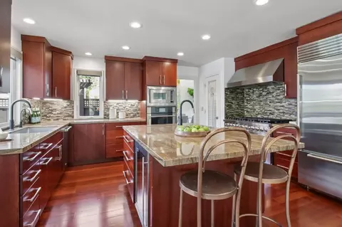 Kitchen - 316 Eagle Trace Dr, Half Moon Bay, CA 94019 photo 3 of 3
