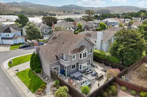 View/Area - 316 Eagle Trace Dr, Half Moon Bay, CA 94019 photo 2 of 3
