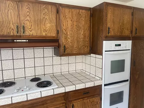 Kitchen - 832 Oddstad Blvd, Pacifica, CA 94044 photo 2 of 5