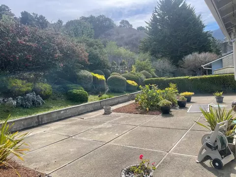 Exterior - 832 Oddstad Blvd, Pacifica, CA 94044 photo 6 of 9