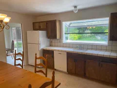 Kitchen - 832 Oddstad Blvd, Pacifica, CA 94044 photo 3 of 5