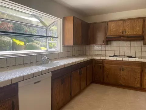 Kitchen - 832 Oddstad Blvd, Pacifica, CA 94044 photo 1 of 5