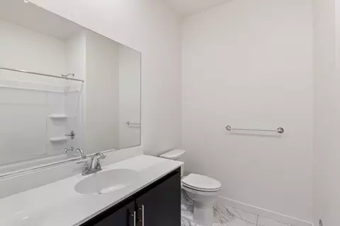Bath - 6710 Optimum Loop, San Jose, CA 95119 photo 1 of 4