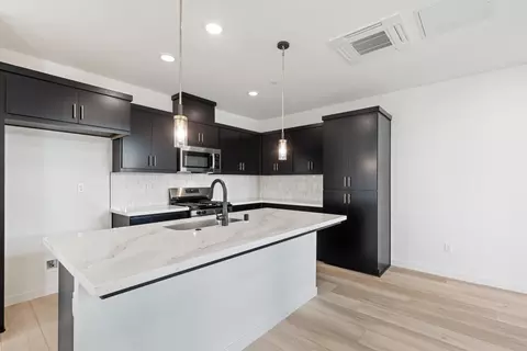 Kitchen - 6710 Optimum Loop, San Jose, CA 95119 photo 2 of 3
