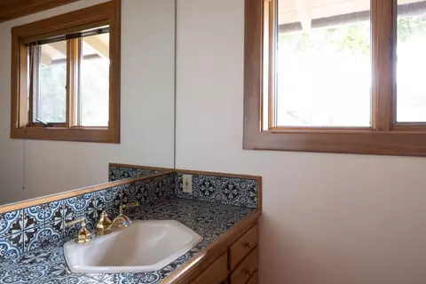 Bath - 35351 E Carmel Valley Rd, Carmel Valley, CA 93924 photo 2 of 6