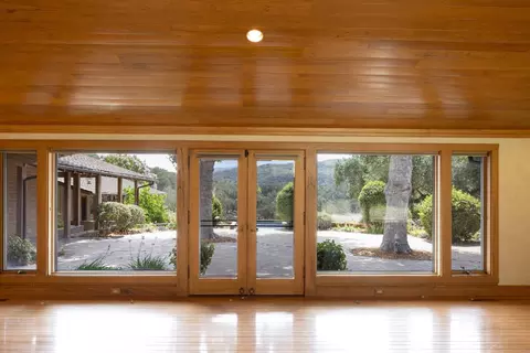 Living - 35351 E Carmel Valley Rd, Carmel Valley, CA 93924 photo 6 of 17