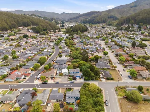 View/Area - 1384 Peralta Rd, Pacifica, CA 94044 photo 2 of 4