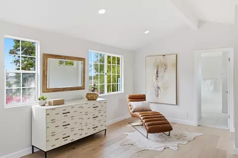 Entry Way - 1384 Peralta Rd, Pacifica, CA 94044 photo 3 of 3