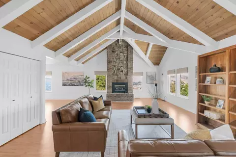 Living - 3020 Three Springs Rd, San Jose, CA 95140 photo 1 of 10