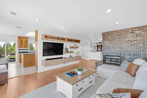 Living - 3020 Three Springs Rd, San Jose, CA 95140 photo 2 of 10