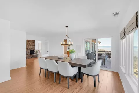 Dining - 3020 Three Springs Rd, San Jose, CA 95140 photo 6 of 10