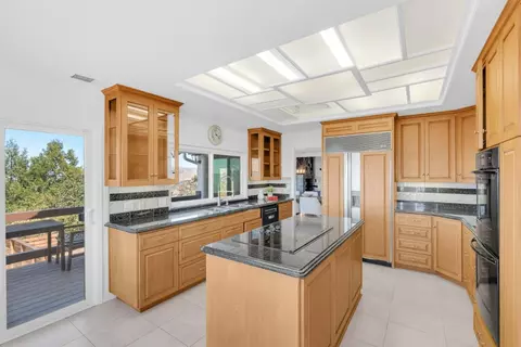 Kitchen - 3020 Three Springs Rd, San Jose, CA 95140 photo 4 of 5