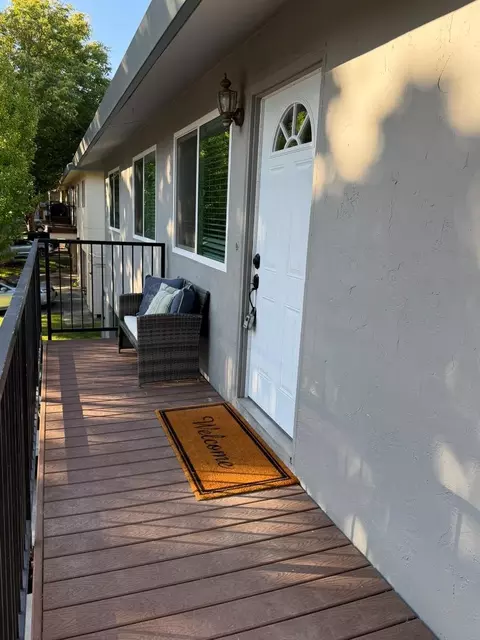 2365 Foothill Rd 4, Pleasanton, CA 94588
