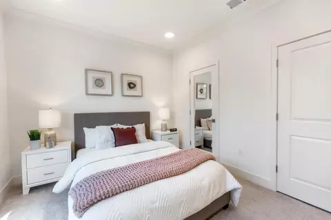 Bedroom - 539 Walker Dr, Mountain View, CA 94043 photo 2 of 4