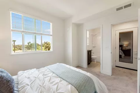 Bedroom - 539 Walker Dr, Mountain View, CA 94043 photo 4 of 4
