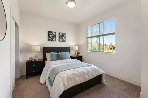 Bedroom - 539 Walker Dr, Mountain View, CA 94043 photo 3 of 4