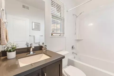 Bath - 539 Walker Dr, Mountain View, CA 94043 photo 2 of 2