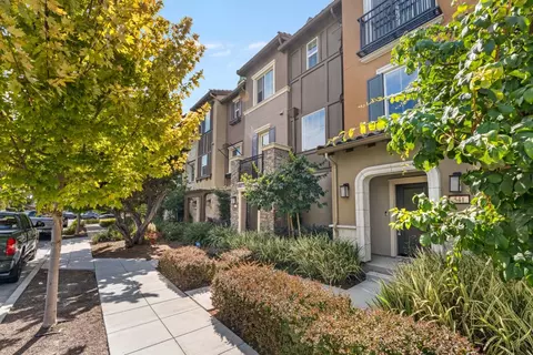 Exterior - 539 Walker Dr, Mountain View, CA 94043 photo 4 of 5