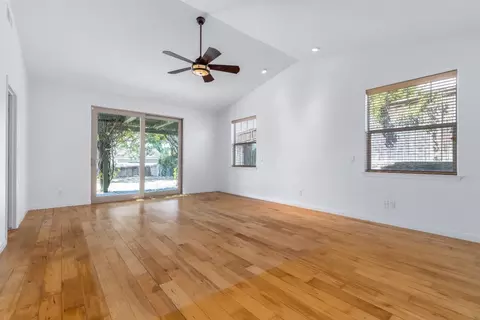 Living - 653 Red Cloud Rd, Paso Robles, CA 93446 photo 6 of 8