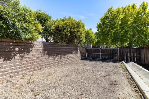 Exterior - 653 Red Cloud Rd, Paso Robles, CA 93446 photo 17 of 18