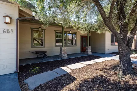 Exterior - 653 Red Cloud Rd, Paso Robles, CA 93446 photo 6 of 18