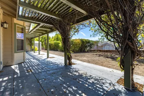 Exterior - 653 Red Cloud Rd, Paso Robles, CA 93446 photo 11 of 18