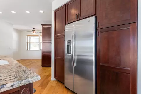 Kitchen - 653 Red Cloud Rd, Paso Robles, CA 93446 photo 3 of 6