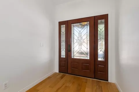 Entry Way - 653 Red Cloud Rd, Paso Robles, CA 93446 photo 2 of 3
