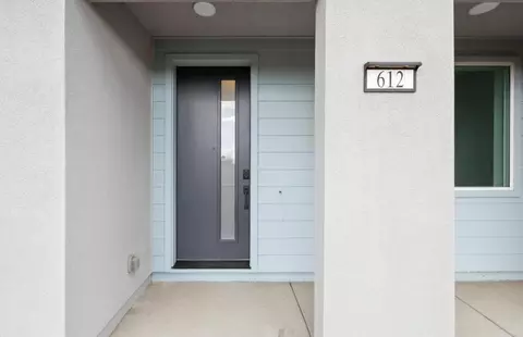 Entry Way - 612 Chamise Way, Milpitas, CA 95035 photo 1 of 18