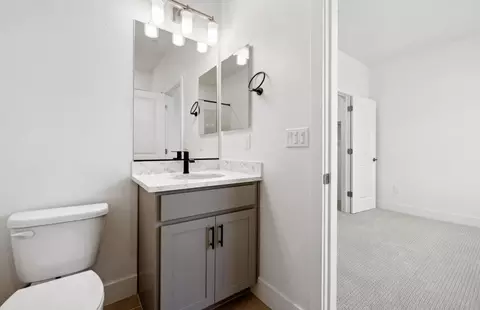 Bath - 612 Chamise Way, Milpitas, CA 95035 photo 11 of 11
