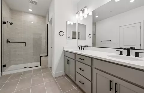 Bath - 612 Chamise Way, Milpitas, CA 95035 photo 8 of 11