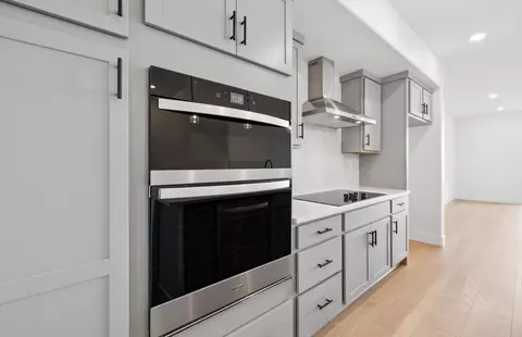 Kitchen - 612 Chamise Way, Milpitas, CA 95035 photo 3 of 5