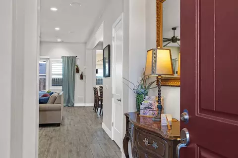 Entry Way - 1367 Tannehill Dr, Manteca, CA 95337 photo 1 of 5