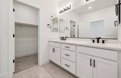Bath - 1321 Lilac Way, Milpitas, CA 95035 photo 4 of 10