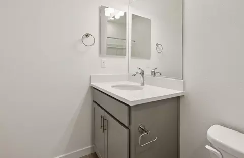 Bath - 1325 Lilac Way, Milpitas, CA 95035 photo 5 of 6
